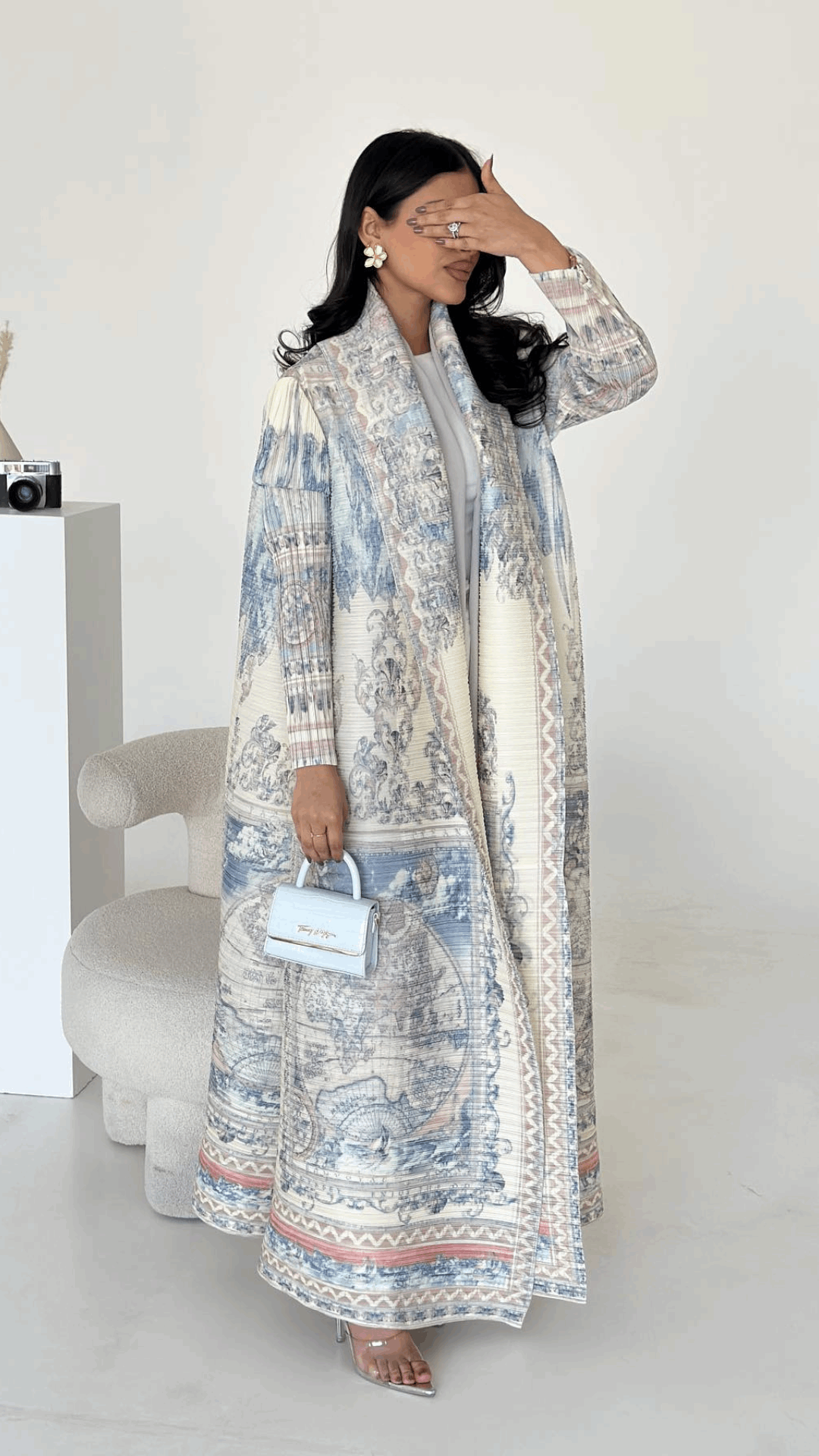 Amira Pleated Abaya - Luxury Dubai Style Near Me Australia United States, United Kingdom, Shipping worldwide Amira Pleated Abaya - Luxury Dubai Style Near Me Australia United States, United Kingdom, Shipping worldwide