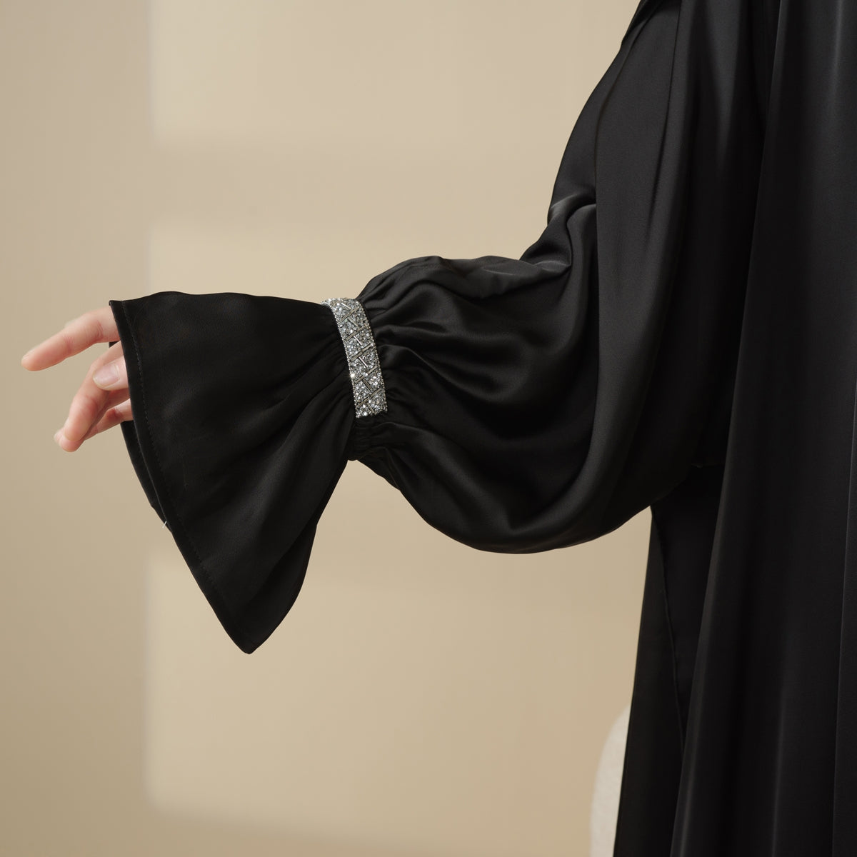 Luxury Abaya Set - Black - Nour Modesty