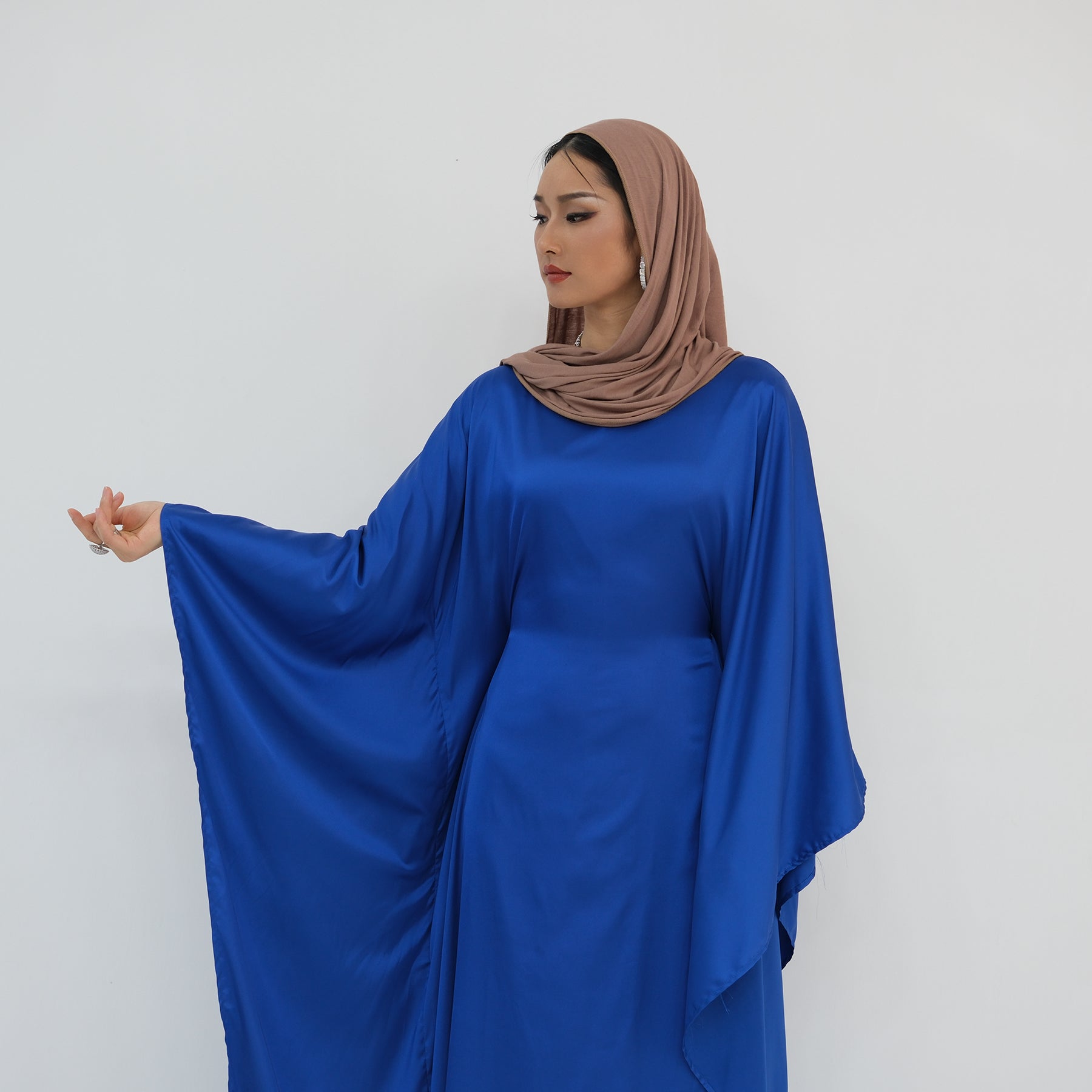 Luxury Silk Butterfly Abaya - Pink - Nour Modesty