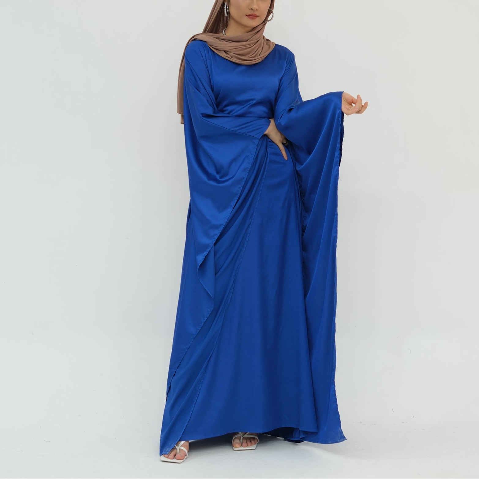 Luxury Silk Butterfly Abaya - Pink - Nour Modesty