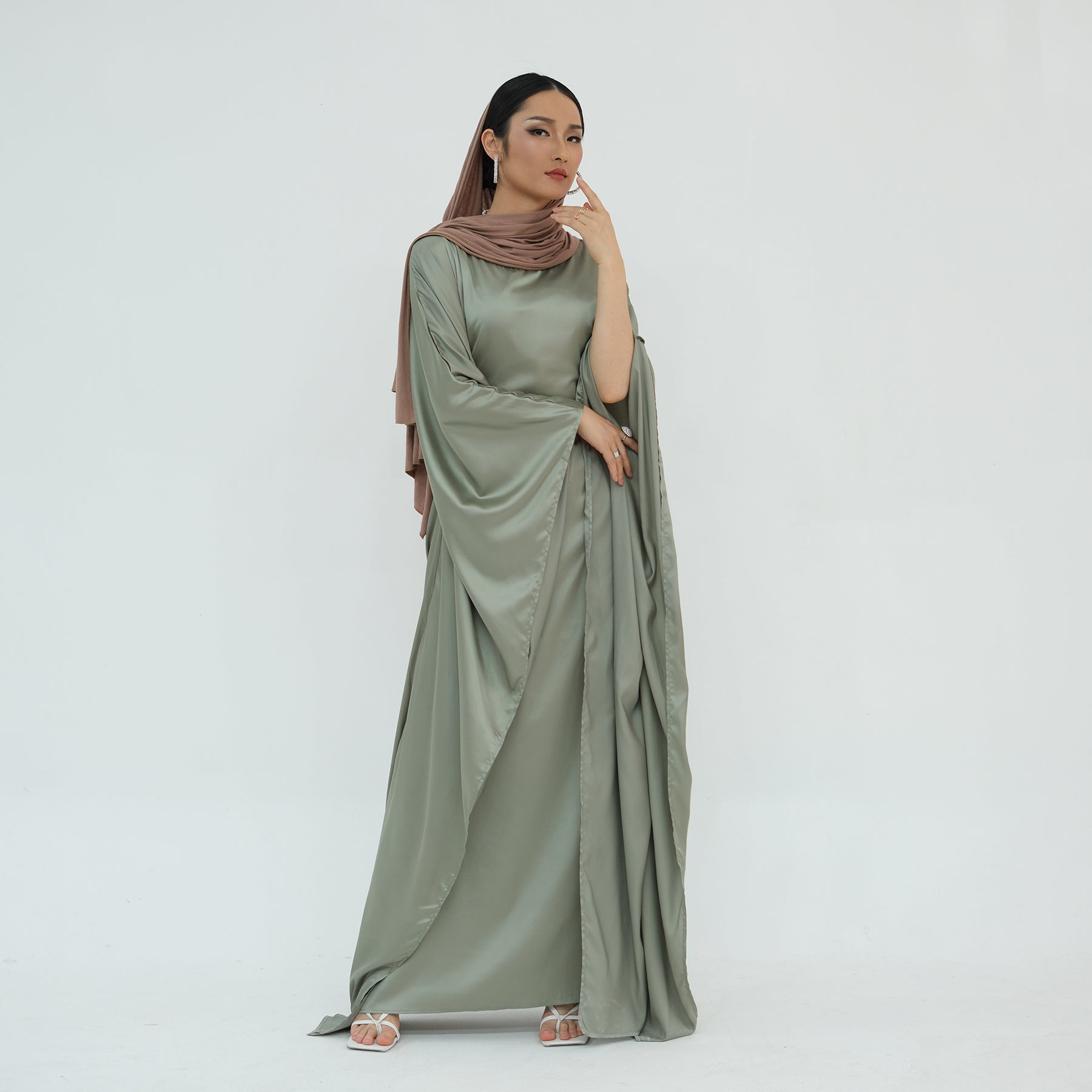 Luxury Silk Butterfly Abaya - Pink - Nour Modesty