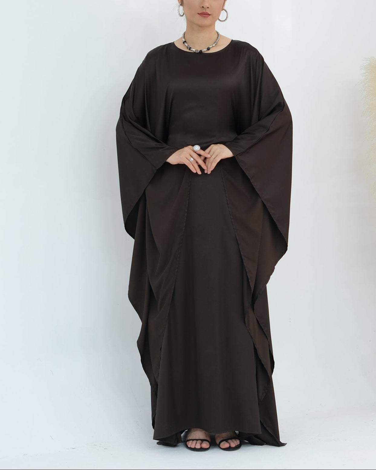 Luxury Silk Butterfly Abaya - Pink - Nour Modesty