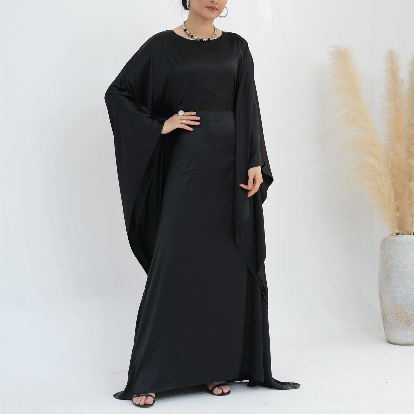 Luxury Silk Butterfly Abaya - Pink - Nour Modesty