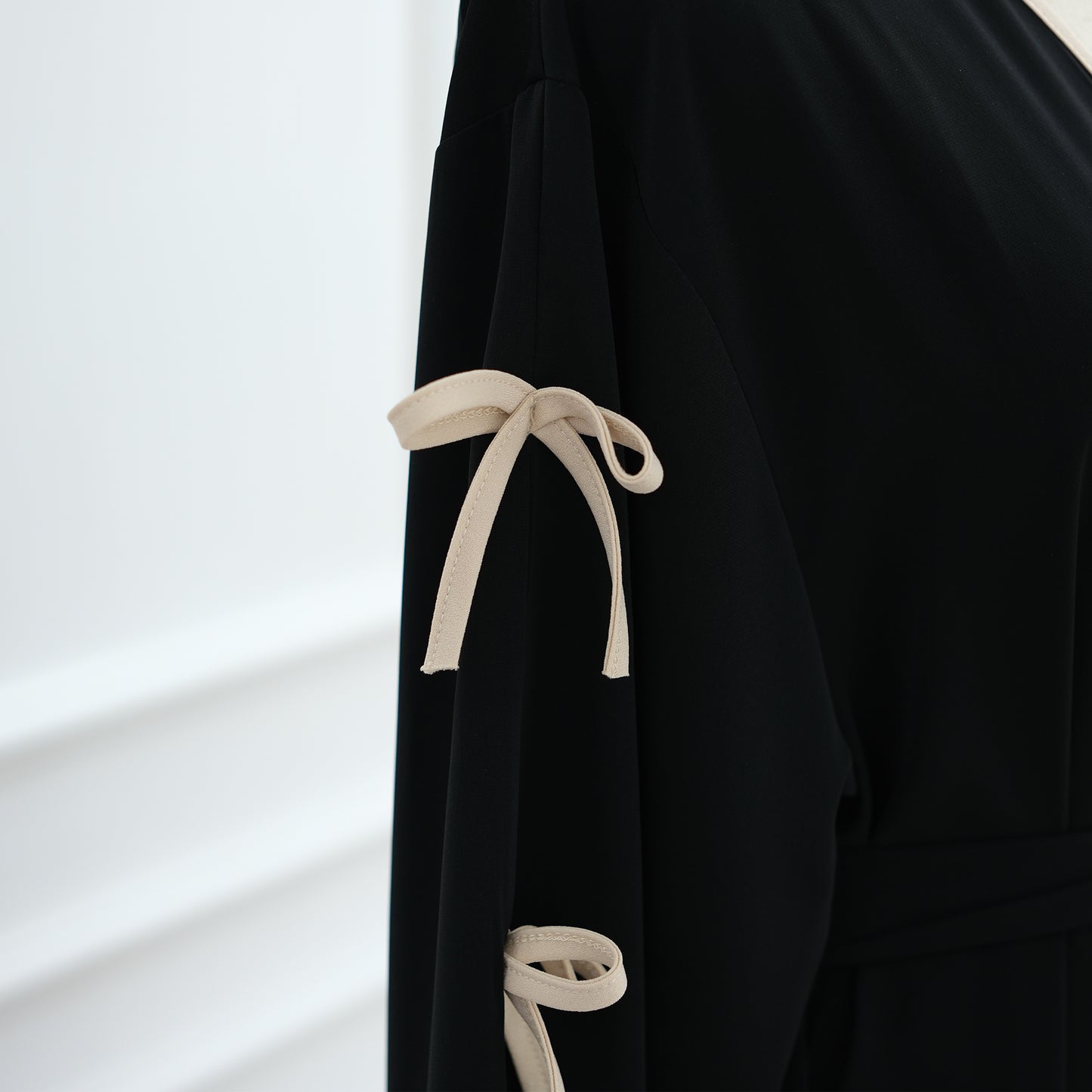 Bow Open Abaya - Brown - Nour Modesty
