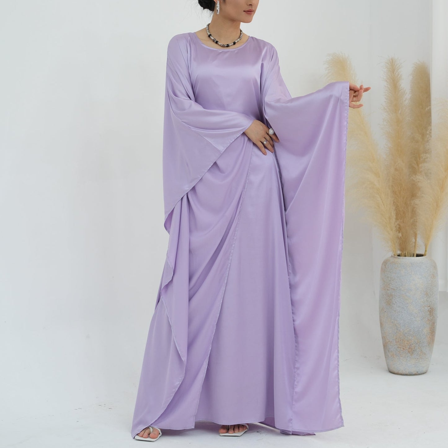 Luxury Silk Butterfly Abaya - Pink - Nour Modesty
