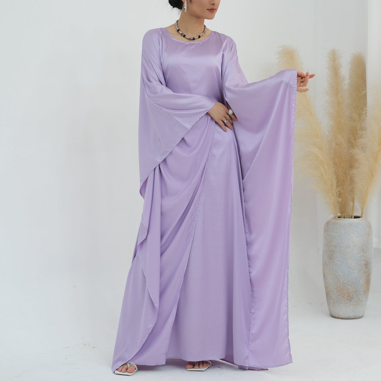 Luxury Silk Butterfly Abaya - Pink - Nour Modesty