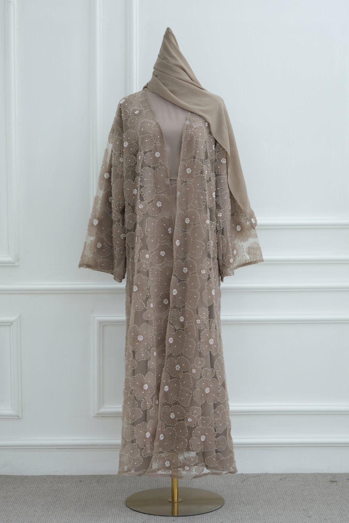 Mira Luxury Abaya Set