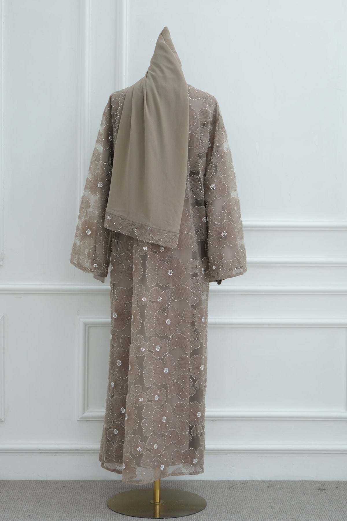 Mira Luxury Abaya Set