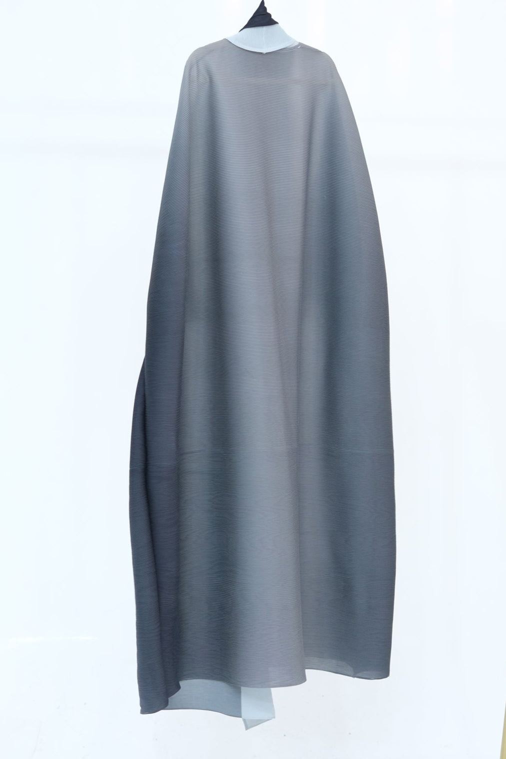 Ombre Pleated Abaya