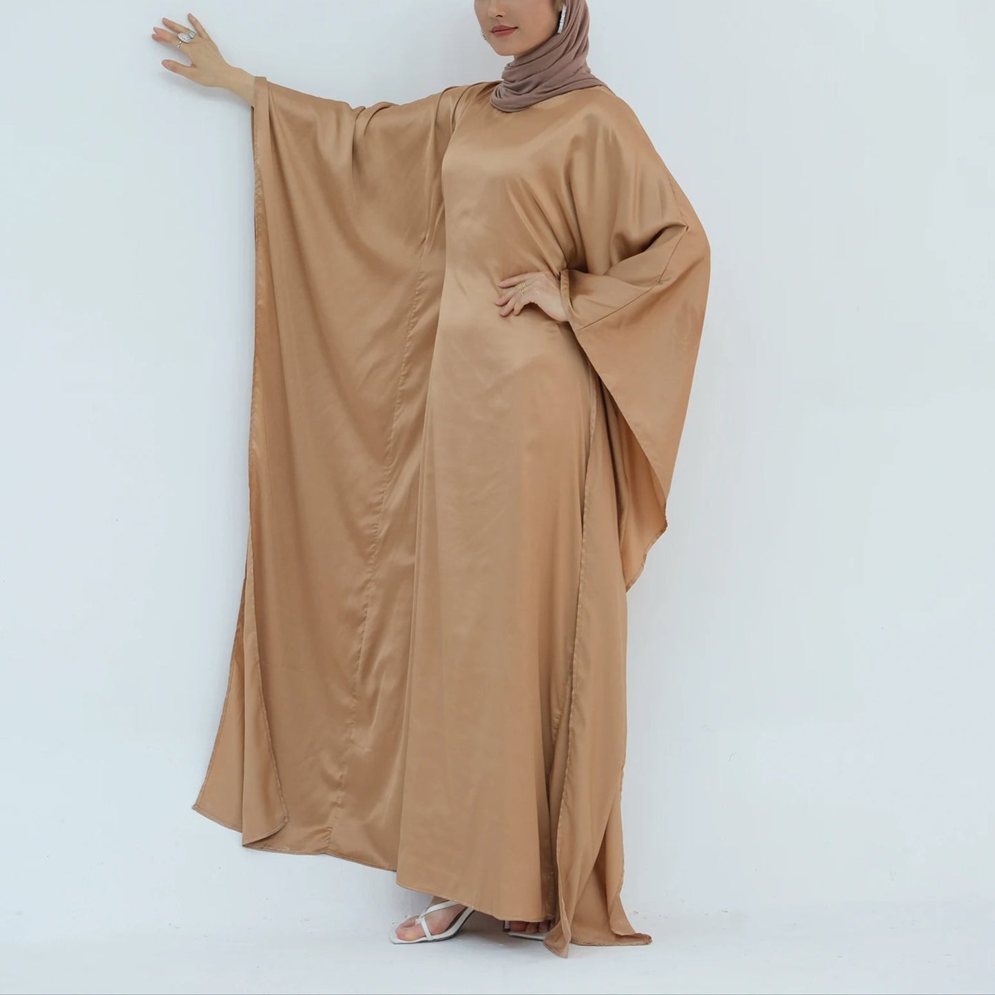 Luxury Silk Butterfly Abaya - Pink - Nour Modesty