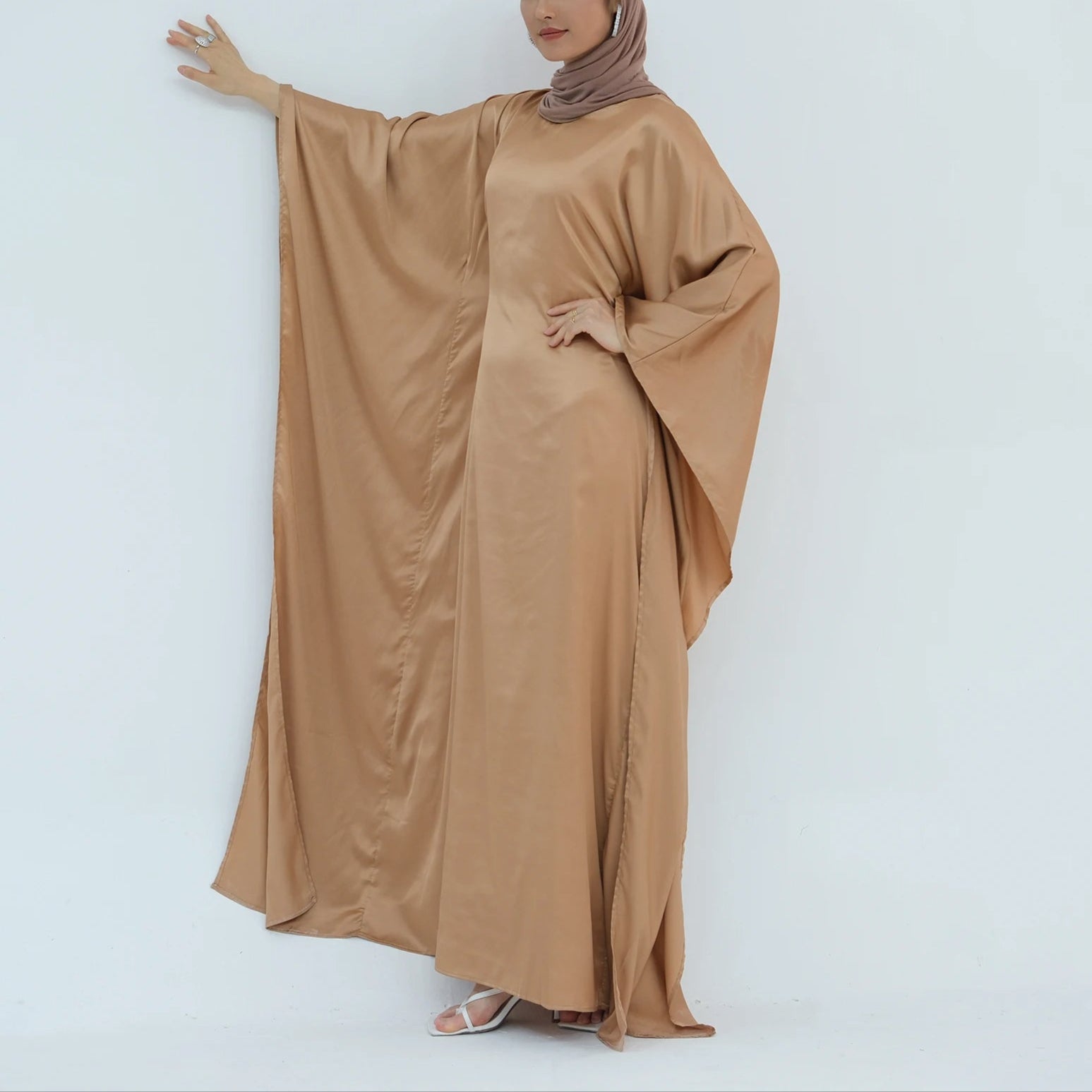 Luxury Silk Butterfly Abaya - Pink - Nour Modesty