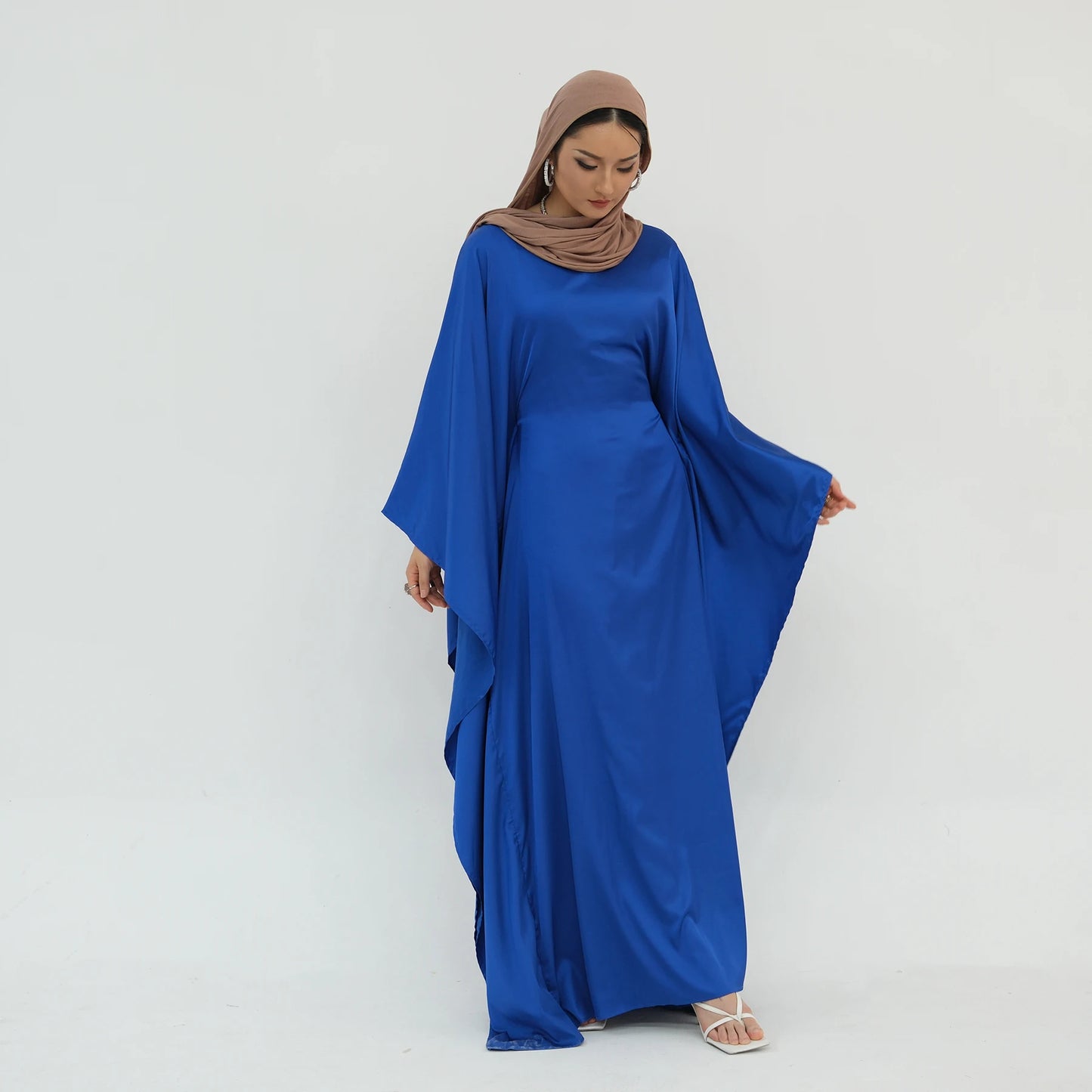 Luxury Silk Butterfly Abaya - Pink - Nour Modesty