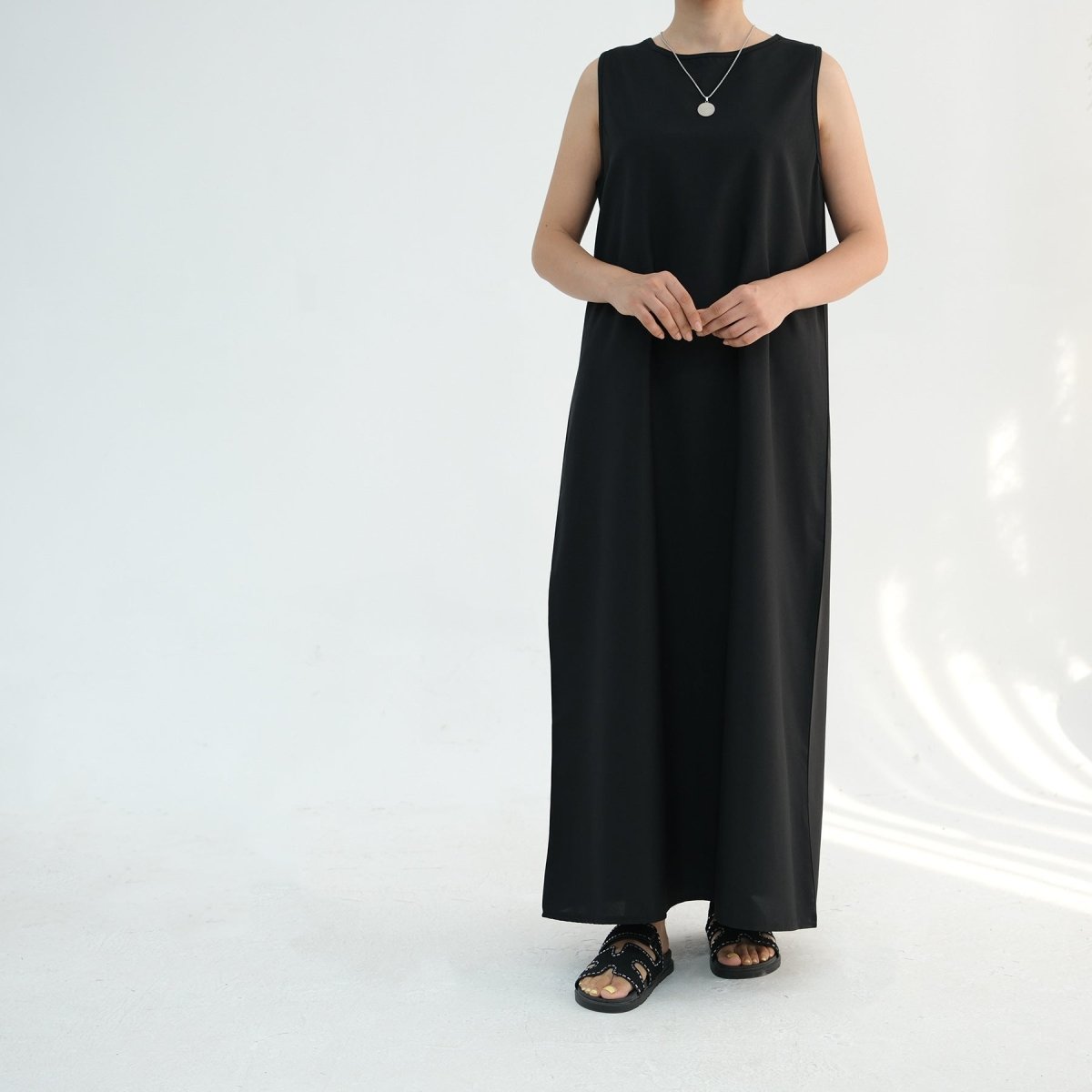 Noor Linen Abaya Set - Black - Nour Modesty