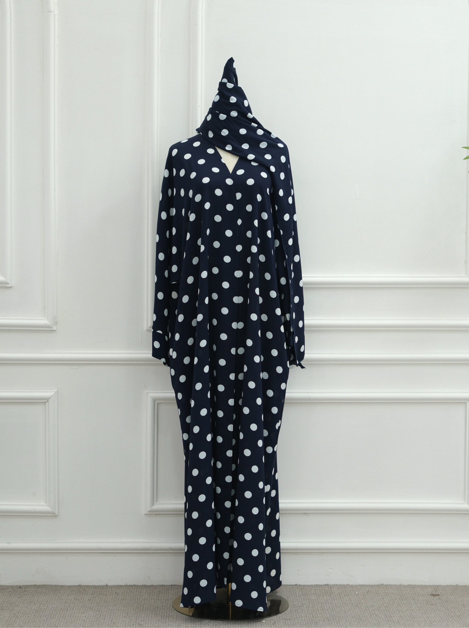 Polka Dot Abaya Set - Nour Modesty