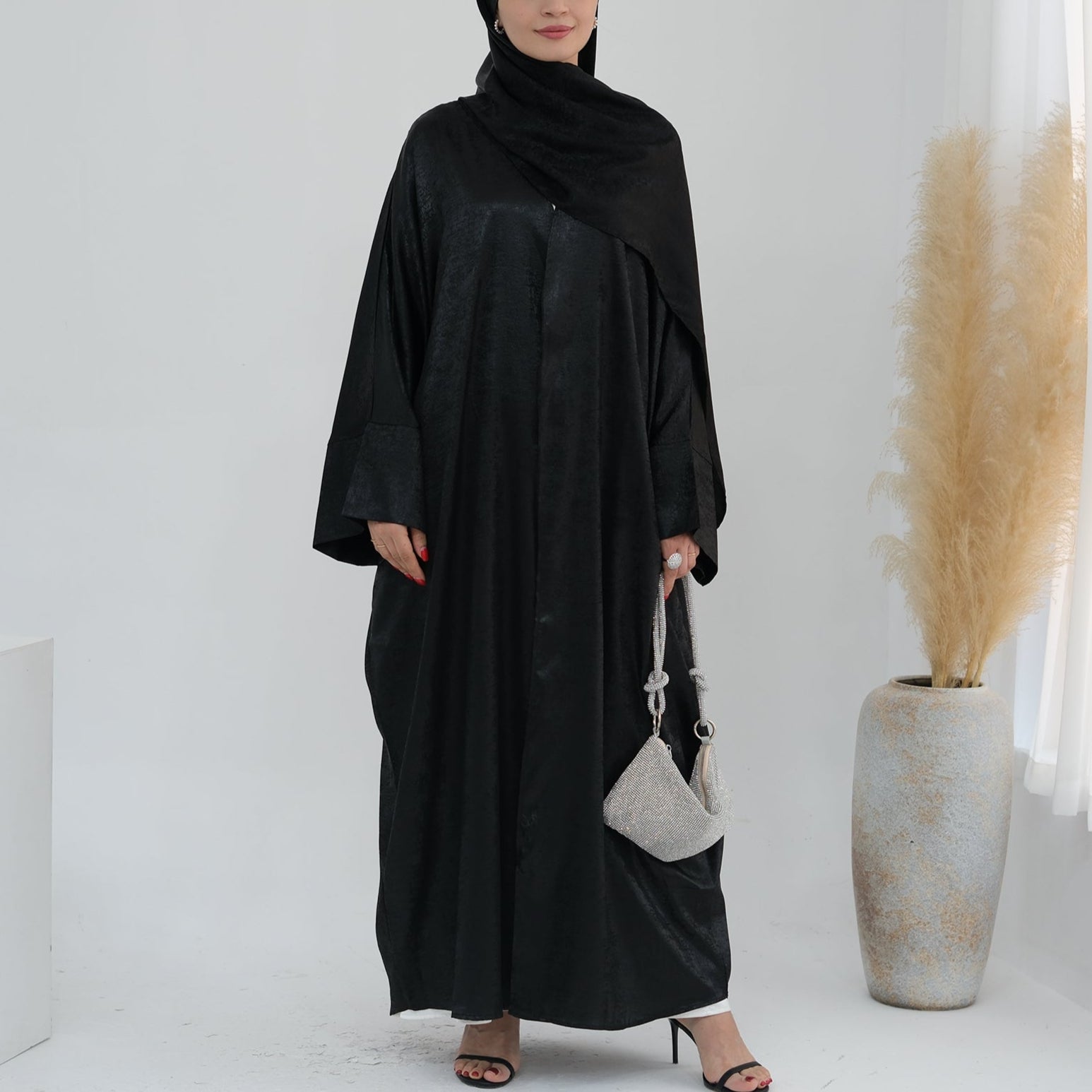 Elegant Open Abaya - Brown - Nour Modesty