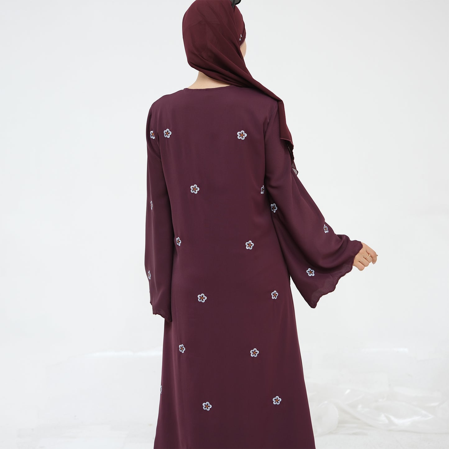 Aira luksus satin kjole