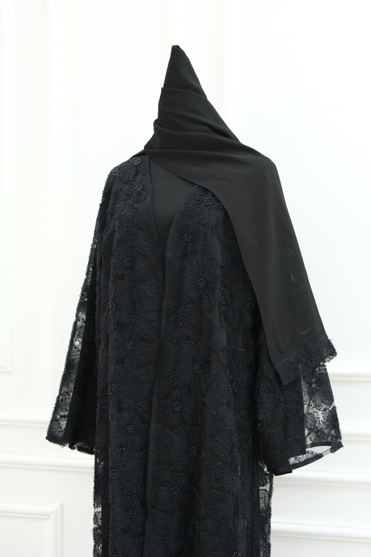 Mira Luxury Abaya Set