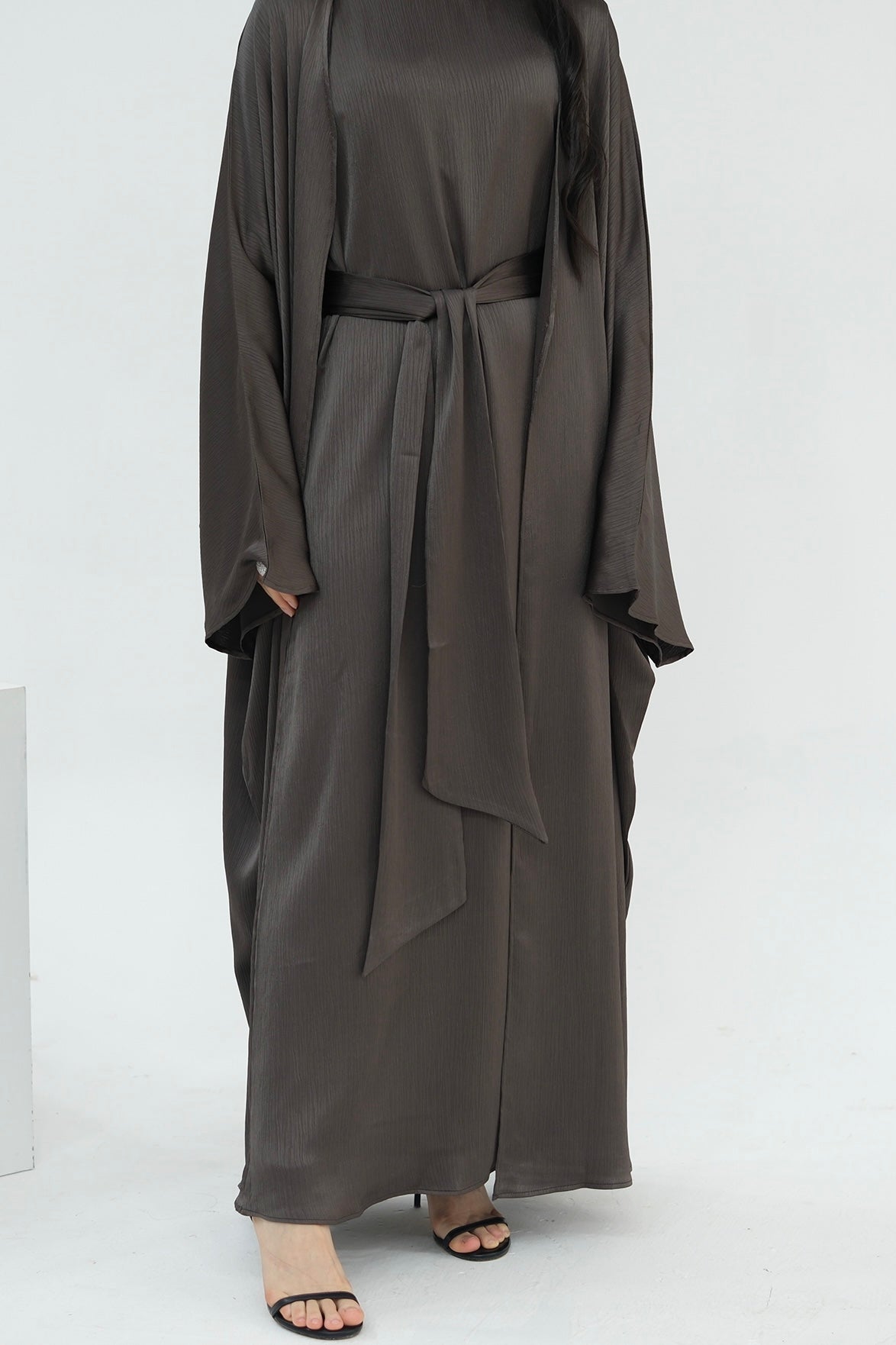 Luxury Silk Abaya Set - Black - Nour Modesty
